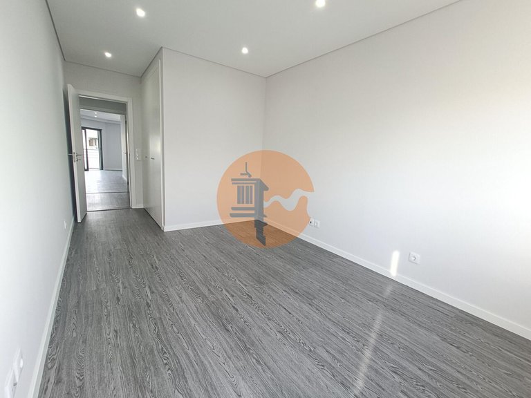 Apartment for Sale in Quelfes, Olhão, Portugal 13