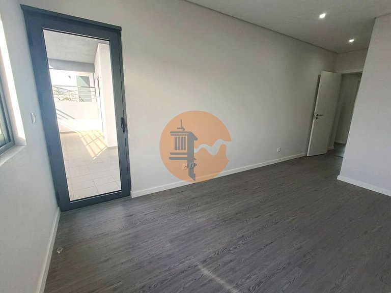Apartment for Sale in Quelfes, Olhão, Portugal 14