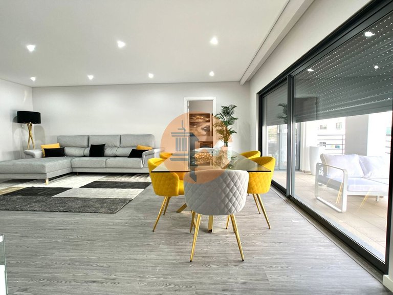 Apartment for Sale in Quelfes, Olhão, Portugal 5