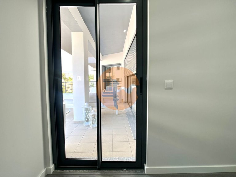 Apartment for Sale in Quelfes, Olhão, Portugal 10