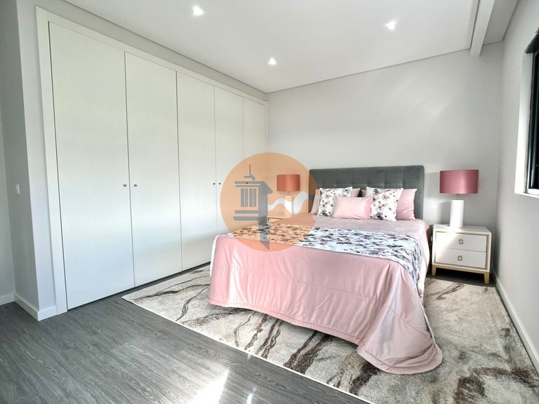 Apartment for Sale in Quelfes, Olhão, Portugal 18