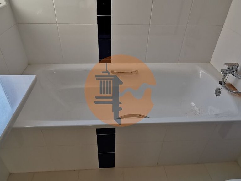 Villa for Sale in União Das Freguesias De Lagoa E Carvoeiro, Lagoa (algarve), Portugal 21