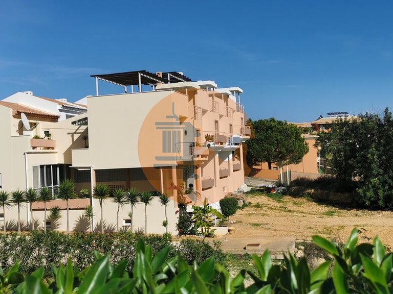 Villa for Sale in União Das Freguesias De Lagoa E Carvoeiro, Lagoa (algarve), Portugal 42