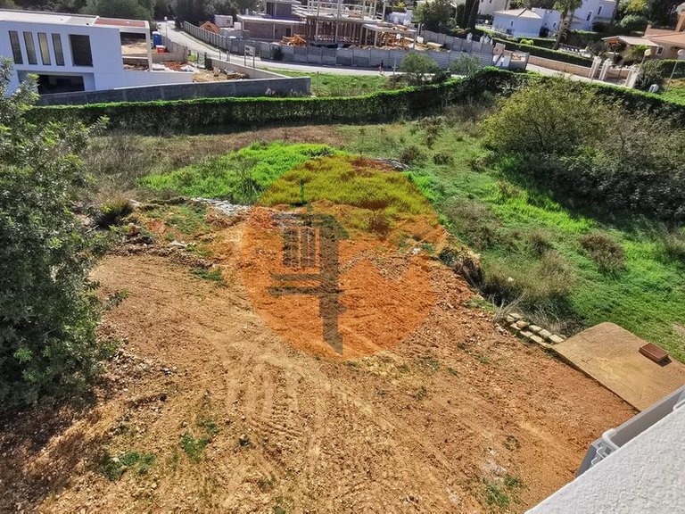 Villa for Sale in União Das Freguesias De Lagoa E Carvoeiro, Lagoa (algarve), Portugal 43