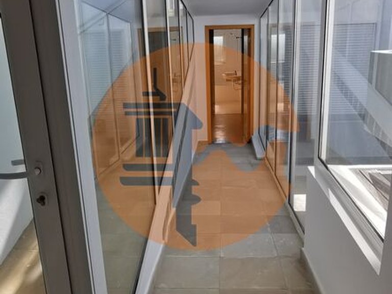 Villa for Sale in União Das Freguesias De Lagoa E Carvoeiro, Lagoa (algarve), Portugal 18