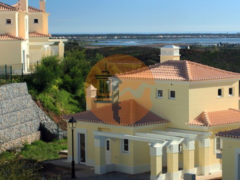 Villa for Sale in Castro Marim, Castro Marim, Portugal 9