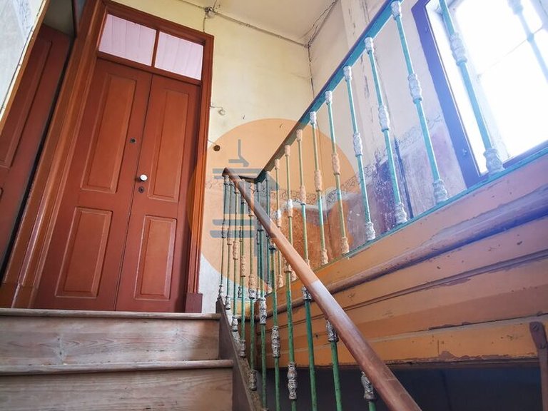 Villa for Sale in Portimão, Portimão, Portugal 2