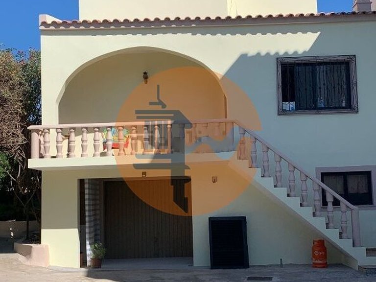 Villa for Sale in Quarteira, Loulé, Portugal 30