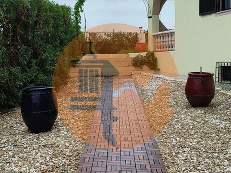 Villa for Sale in Quarteira, Loulé, Portugal 36