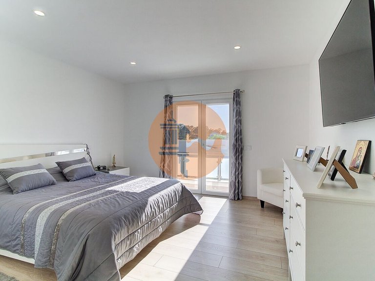 Villa for Sale in Vila Real De Santo António, Vila Real De Santo António, Portugal 8