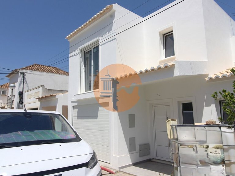 Villa for Sale in União Das Freguesias De Tavira (santa Maria E Santiago), Tavira, Portugal 2