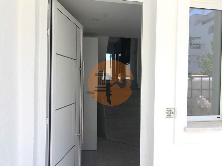 Villa for Sale in União Das Freguesias De Tavira (santa Maria E Santiago), Tavira, Portugal 7