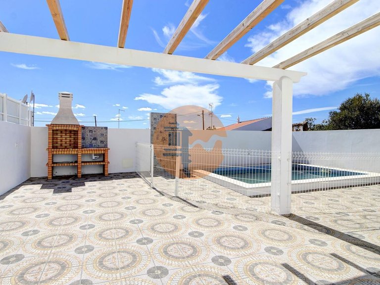 Villa for Sale in Vila Nova De Cacela, Vila Real De Santo António, Portugal 3
