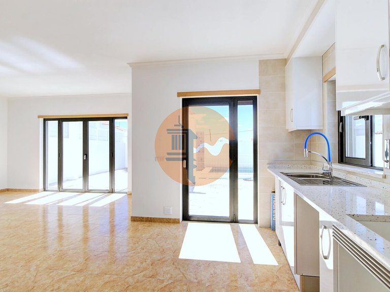 Villa for Sale in Vila Nova De Cacela, Vila Real De Santo António, Portugal 4