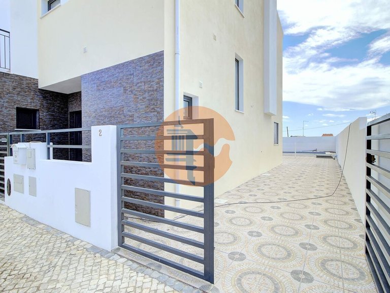 Villa for Sale in Vila Nova De Cacela, Vila Real De Santo António, Portugal 8