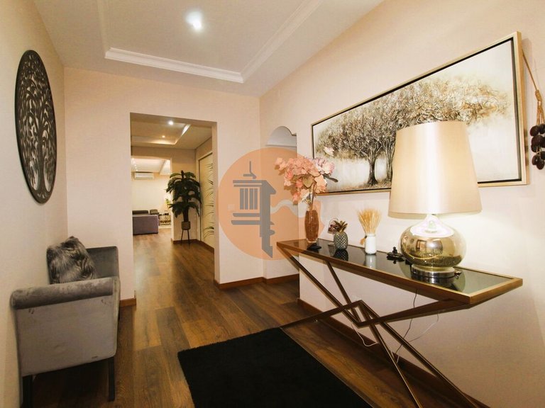 Villa for Sale in Moncarapacho, Olhão, Portugal 5
