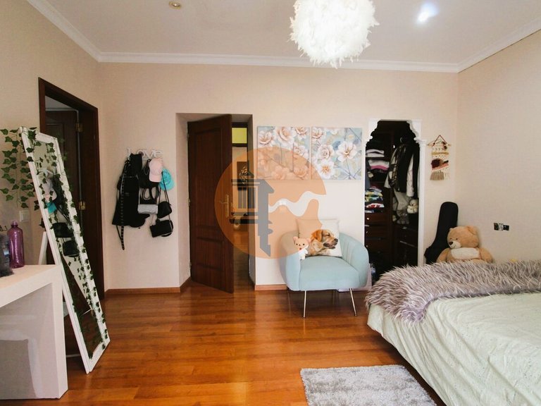 Villa for Sale in Moncarapacho, Olhão, Portugal 20