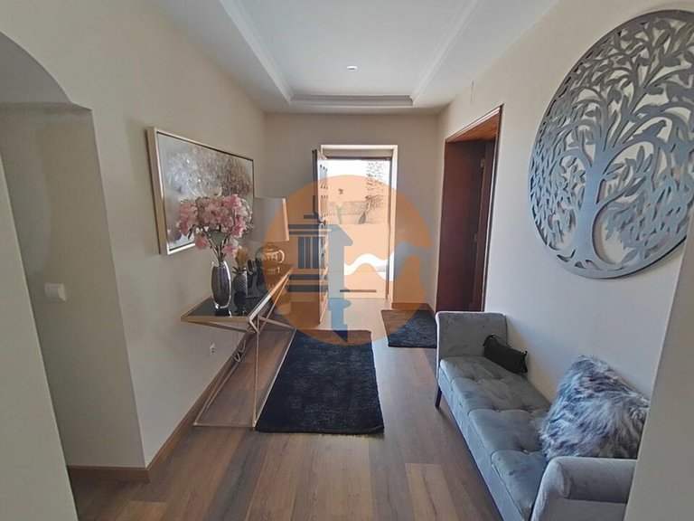 Villa for Sale in Moncarapacho, Olhão, Portugal 31