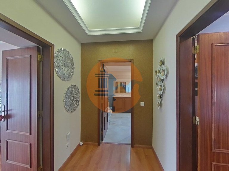 Villa for Sale in Moncarapacho, Olhão, Portugal 32