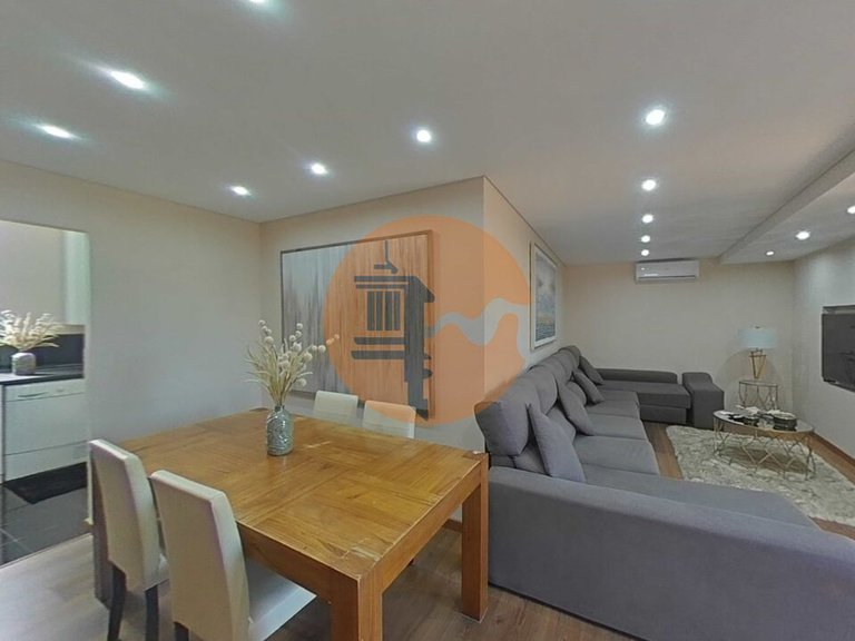 Villa for Sale in Moncarapacho, Olhão, Portugal 4