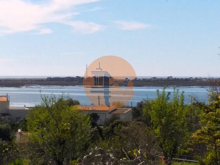 Villa for Sale in Moncarapacho, Olhão, Portugal 23