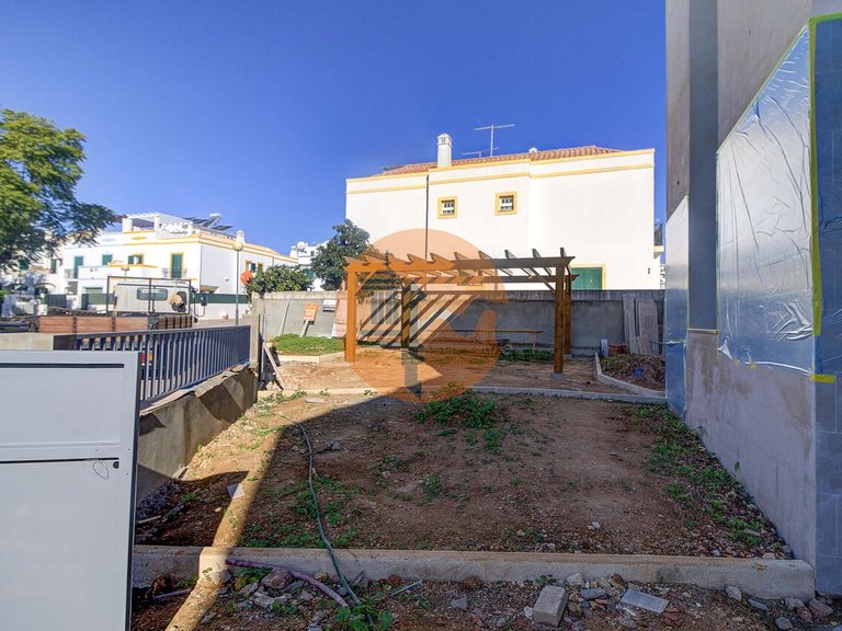 Villa for Sale in União Das Freguesias De Tavira (santa Maria E Santiago), Tavira, Portugal 5