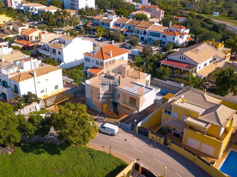 Villa for Sale in União Das Freguesias De Tavira (santa Maria E Santiago), Tavira, Portugal 32