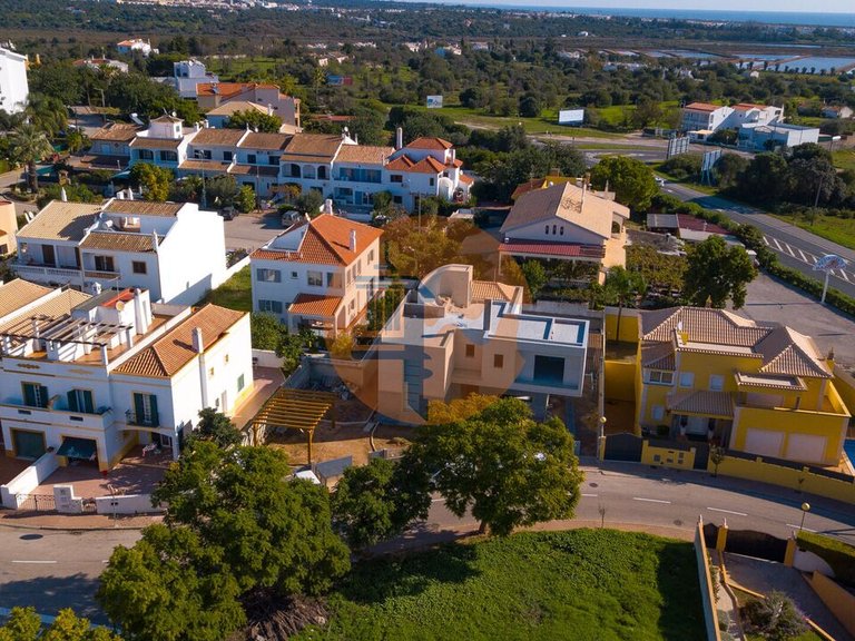 Villa for Sale in União Das Freguesias De Tavira (santa Maria E Santiago), Tavira, Portugal 36