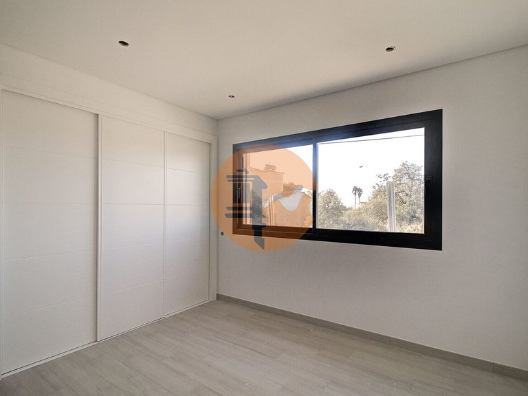 Villa for Sale in Altura, Castro Marim, Portugal 17