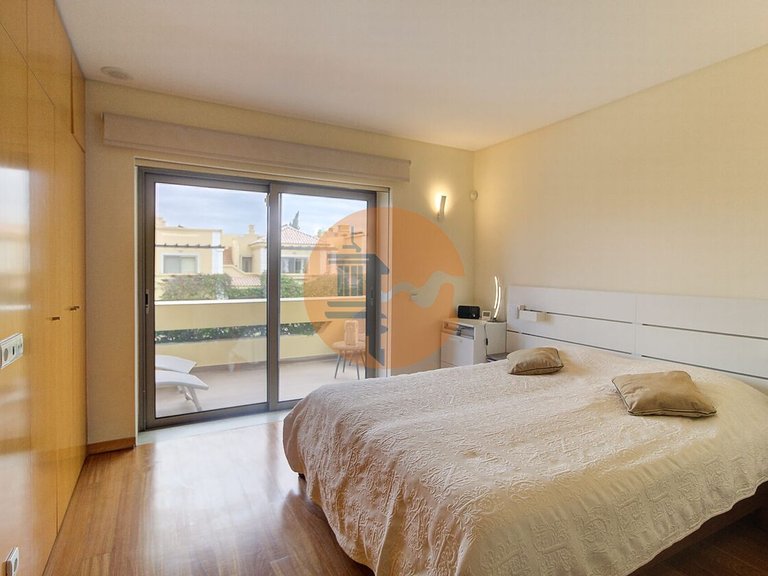 Villa for Sale in Luz De Tavira, Tavira, Portugal 32