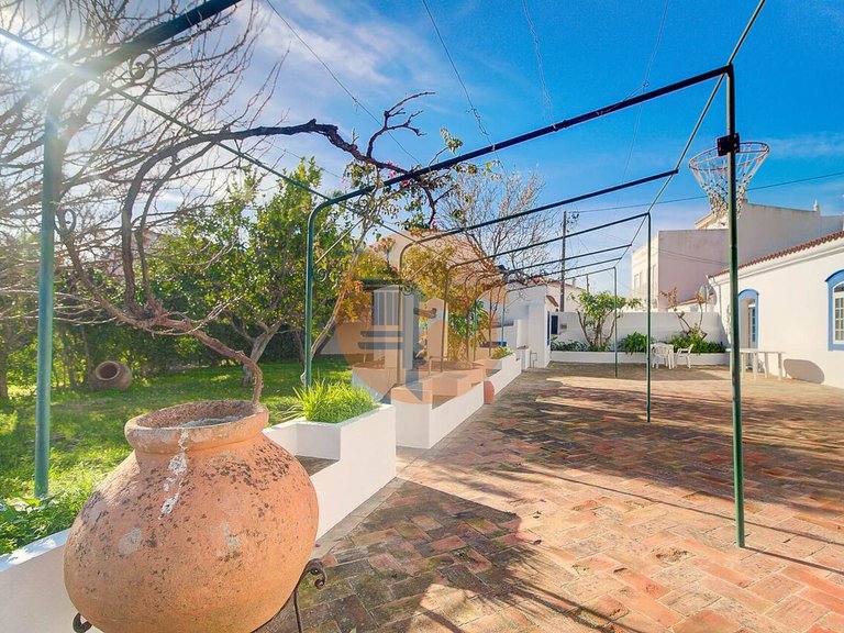 Villa for Sale in Vila Nova De Cacela, Vila Real De Santo António, Portugal 5