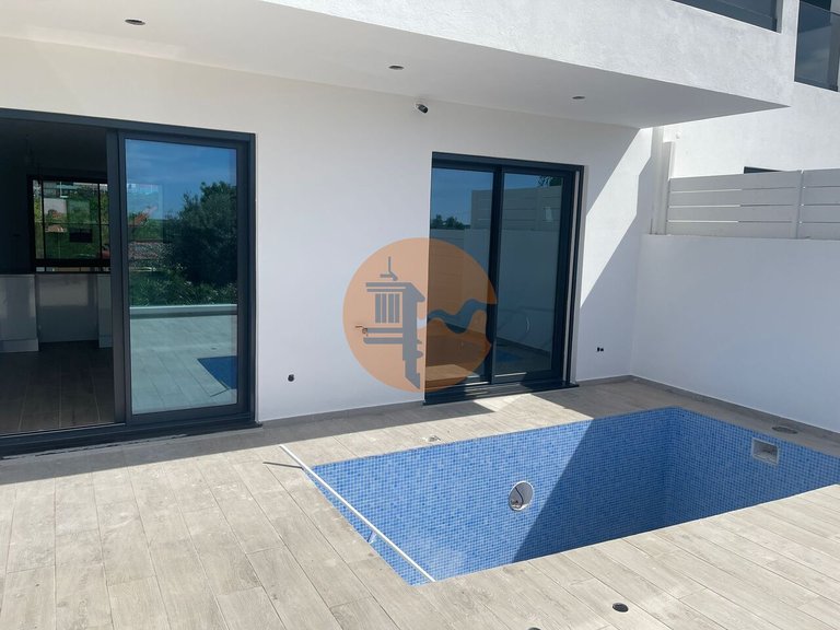 Villa for Sale in União Das Freguesias De Tavira (santa Maria E Santiago), Tavira, Portugal 1