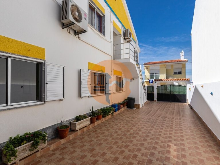 Villa for Sale in Vila Nova De Cacela, Vila Real De Santo António, Portugal 4