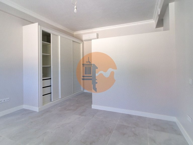 Villa for Sale in Vila Nova De Cacela, Vila Real De Santo António, Portugal 12