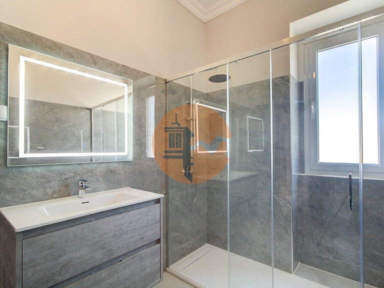 Villa for Sale in Vila Nova De Cacela, Vila Real De Santo António, Portugal 14