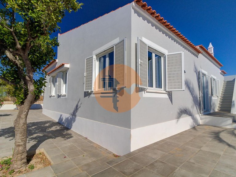 Villa for Sale in Vila Nova De Cacela, Vila Real De Santo António, Portugal 27