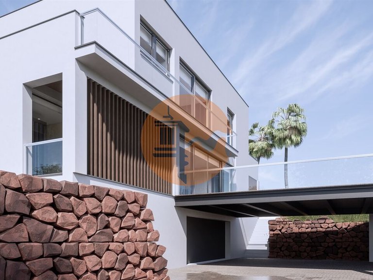 Villa for Sale in São Gonçalo De Lagos, Lagos, Portugal 17