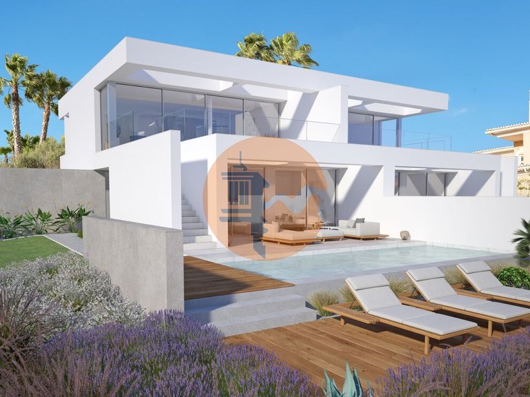 Villa for Sale in Luz, Lagos, Portugal 1