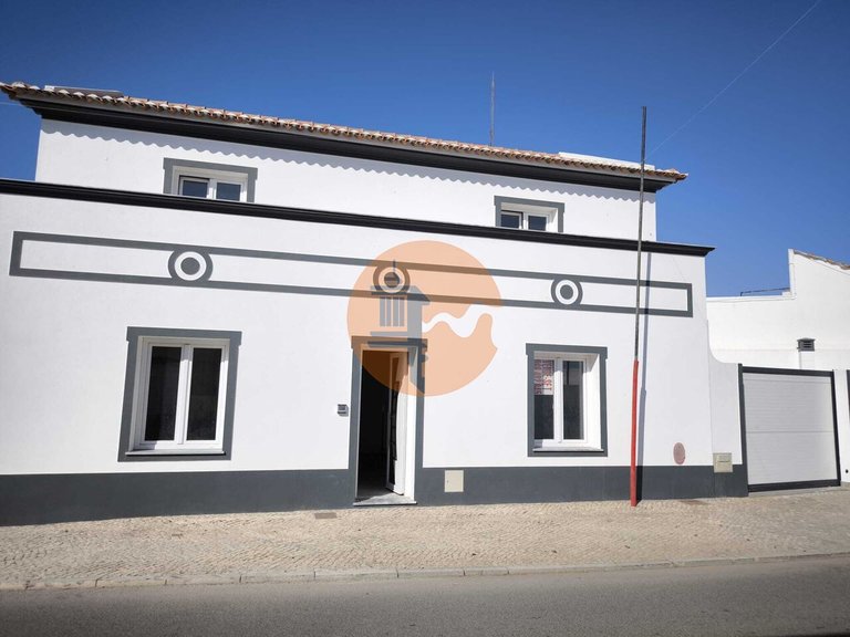 Villa for Sale in Castro Marim, Castro Marim, Portugal 11