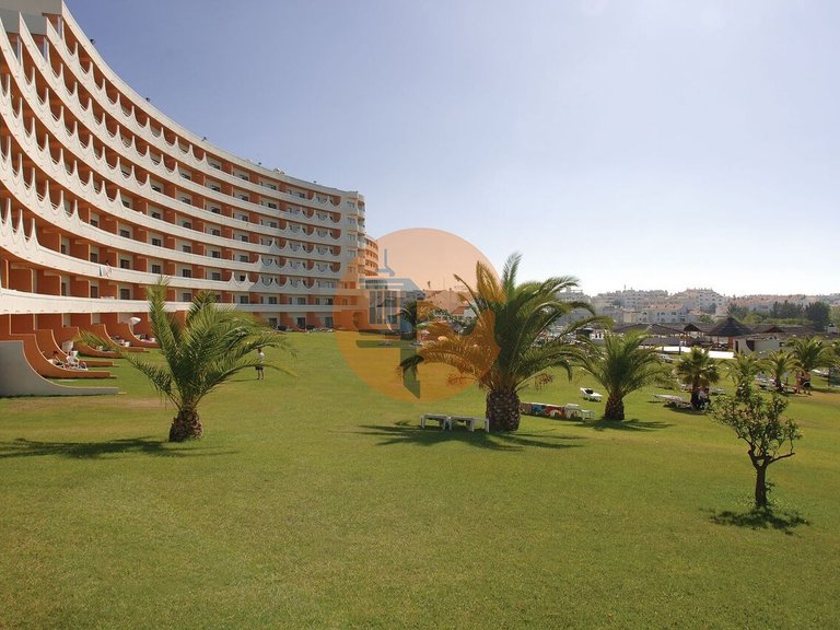 Apartment for Sale in Albufeira E Olhos De Água, Albufeira, Portugal 15