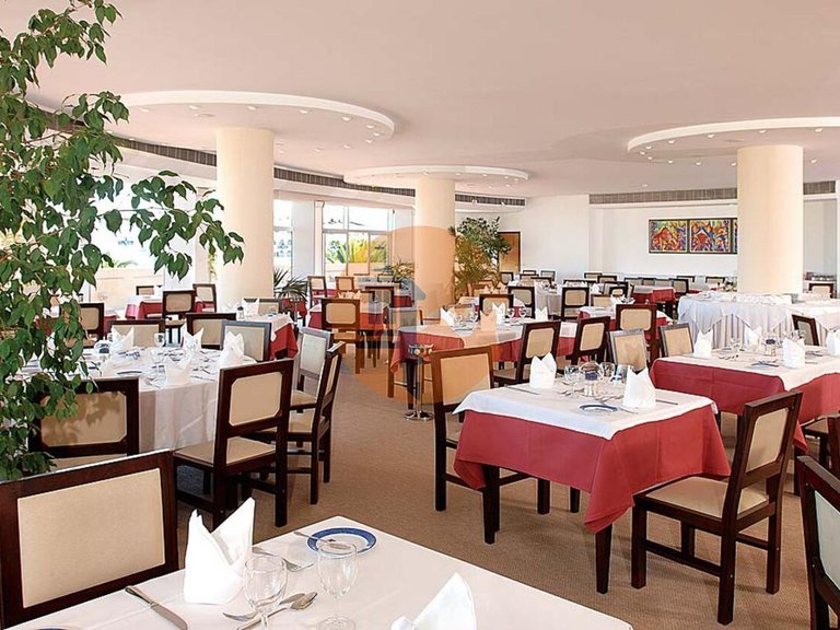 Apartment for Sale in Albufeira E Olhos De Água, Albufeira, Portugal 24