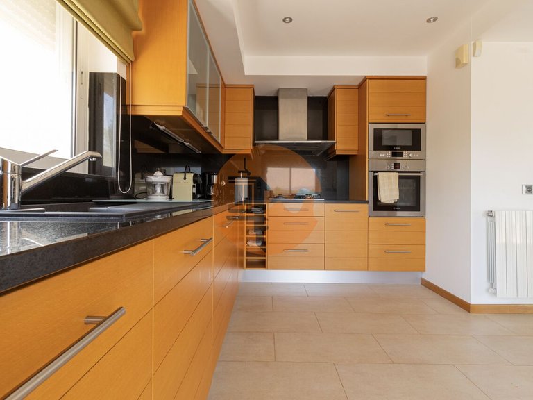 Villa for Sale in União Das Freguesias De Estômbar E Parchal, Lagoa (algarve), Portugal 22
