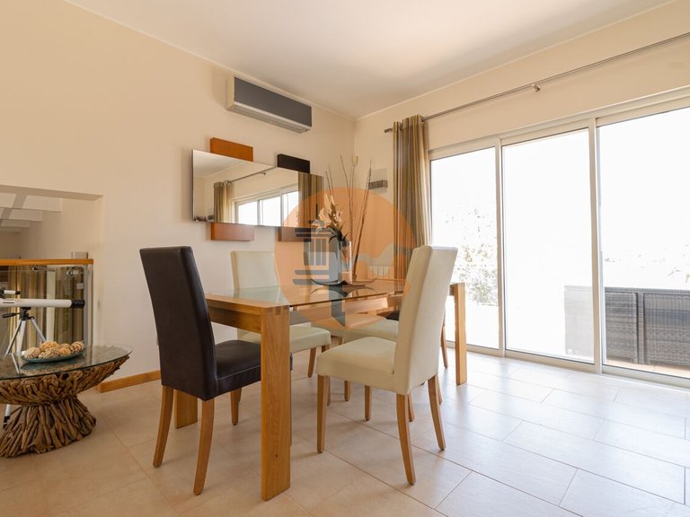 Villa for Sale in União Das Freguesias De Estômbar E Parchal, Lagoa (algarve), Portugal 24