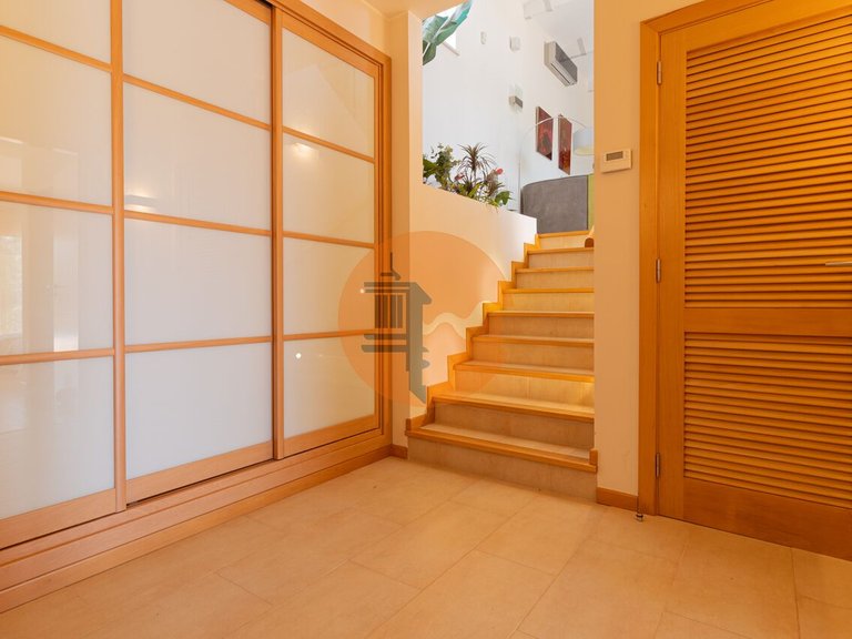 Villa for Sale in União Das Freguesias De Estômbar E Parchal, Lagoa (algarve), Portugal 28