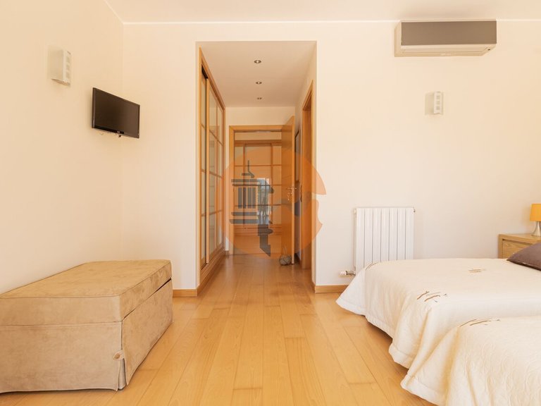 Villa for Sale in União Das Freguesias De Estômbar E Parchal, Lagoa (algarve), Portugal 41