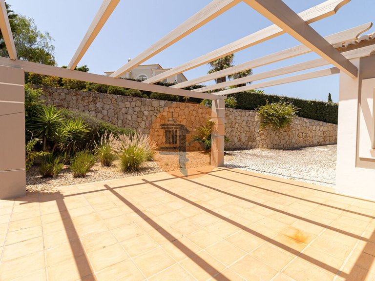 Villa for Sale in União Das Freguesias De Estômbar E Parchal, Lagoa (algarve), Portugal 47