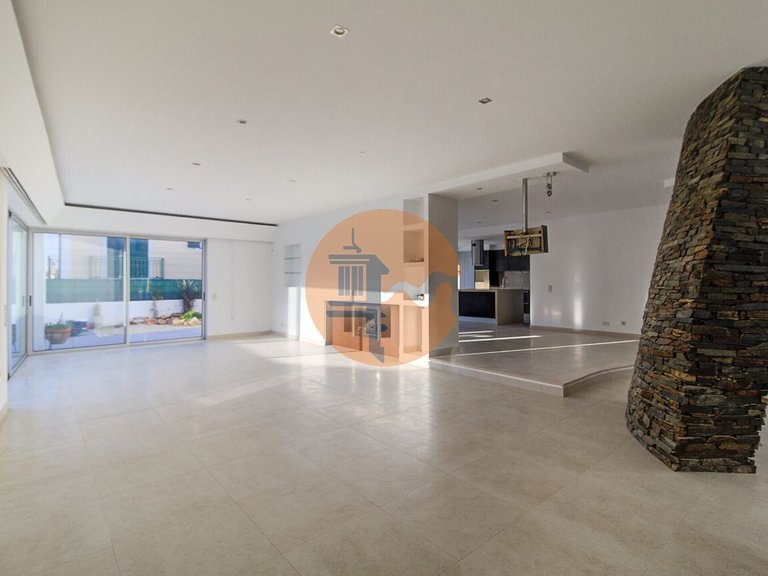 Villa for Sale in União Das Freguesias De Tavira (santa Maria E Santiago), Tavira, Portugal 8