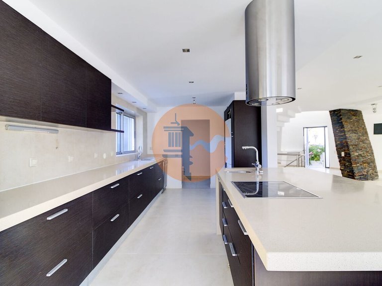 Villa for Sale in União Das Freguesias De Tavira (santa Maria E Santiago), Tavira, Portugal 14