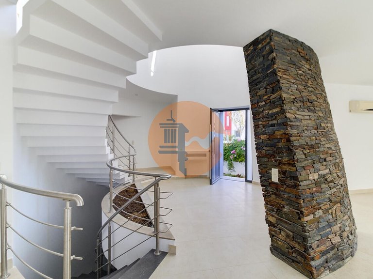 Villa for Sale in União Das Freguesias De Tavira (santa Maria E Santiago), Tavira, Portugal 16