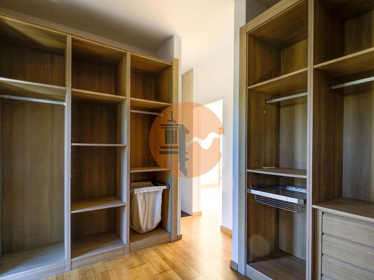Villa for Sale in União Das Freguesias De Tavira (santa Maria E Santiago), Tavira, Portugal 32